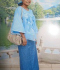 Denise 37 Jahre Urbaine Kamerun