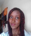 Ariane 32 Jahre Douala Kamerun