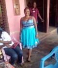 Julie 42 Jahre Yaoundé Kamerun