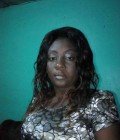 Monique 39 Jahre Douala Kamerun