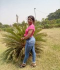 Elisabeth 36 Jahre Yaounde Kamerun