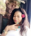 Divine 28 ans Douala  Cameroun