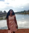 Yolande 32 Jahre Yaoundé Kamerun