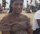 Dorcas 34 Jahre Lomé  Gehen