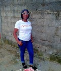 Julienne 22 Jahre Douala Kamerun