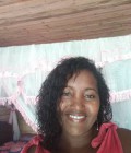 Arlya 36 Jahre Toamasina Madagaskar
