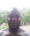 Bernard 42 ans Douala  Cameroun