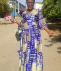 Josee 27 Jahre Abidjan  Elfenbeinküste