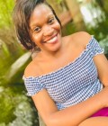 Sandra 23 Jahre Yaoundé  Kamerun