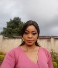 Justine 33 Jahre Yaounde Kamerun