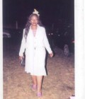 Genevieve 49 Jahre Yaoundé Kamerun