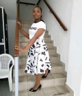 Agnes 33 Jahre Douala Kamerun