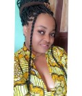 Julie 33 ans Yaoundé  Cameroun