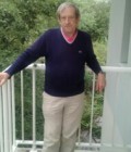 Jean pierre 64 years Angers France