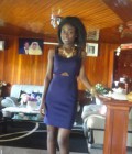 Lilianne 32 Jahre Douala Kamerun
