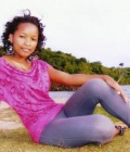 Louisette 33 years Sambava Madagascar