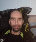 Stephane 44 ans Bourges France