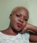 Blanche 33 ans Douala Cameroun