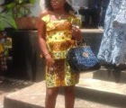 Estelle 35 Jahre Douala Kamerun