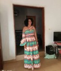 Josephine 33 Jahre Yaoundé Kamerun