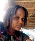 Laure 34 Jahre Douala  Kamerun