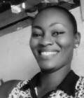 Eva 40 ans Yaoundé Cameroun
