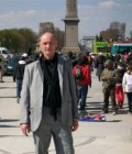Lucien 61 ans Paris France