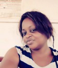 Marie 35 Jahre Obala Kamerun