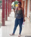Flore 32 ans Yaoundé Cameroun