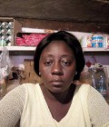 Monique 39 Jahre Douala Kamerun
