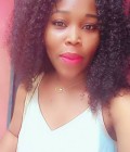 Adèle 32 Jahre Yaoundé  Kamerun
