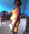 Manuela 32 Jahre Yaounde Kamerun