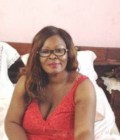 Yvette 64 Jahre Yaounde Kamerun