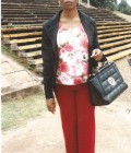 Sara 52 Jahre Yaoundé Kamerun