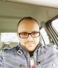 Marc 33 ans Amiens  France