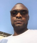 Hugues 37 ans Douala Cameroun