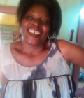 Evelyne 45 Jahre Yaounde Kamerun