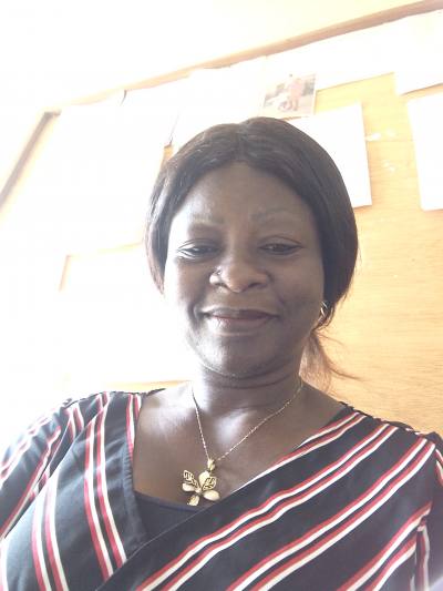 Jeanine 47 Jahre Centre Kamerun