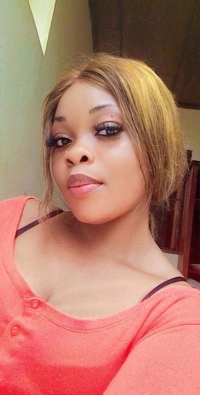 Nadia 31 ans Yaoundé Cameroun