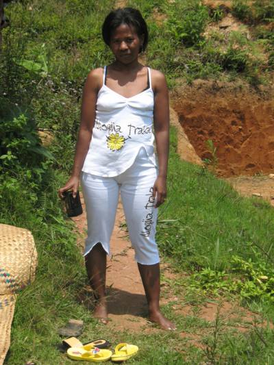 Tina 44 years Tananarive Madagascar