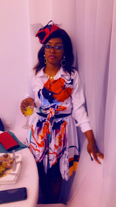 Stephanie 31 Jahre Yaoundé  Cameroun