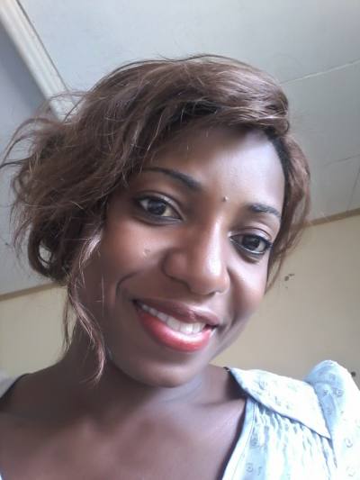 Isabelle 43 Jahre Yaounde Kamerun
