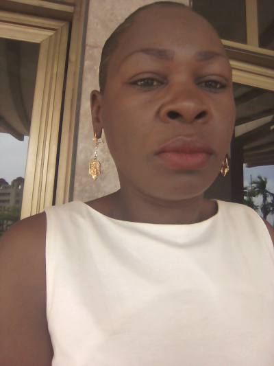 Dina 51 ans Yaoundé Cameroun