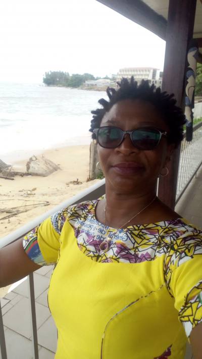 Nicole Claude 45 Jahre Mbalmayo Kamerun