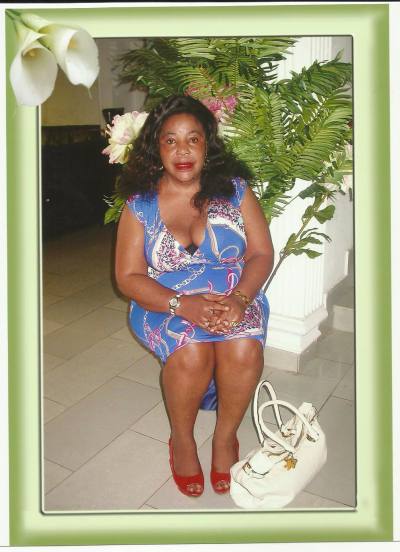 Rosa 53 Jahre Douala Kamerun