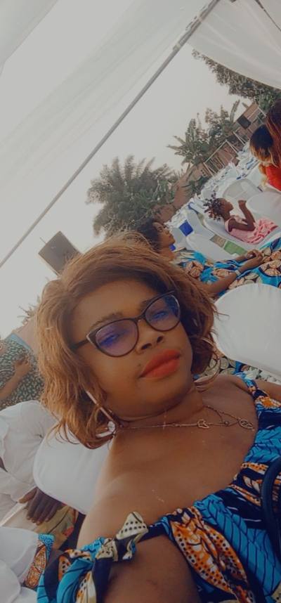Sylvie 39 Jahre Douala  Kamerun