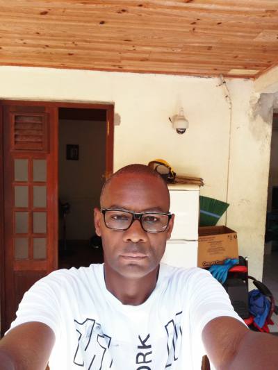 Cyrille 56 ans Le Francois Martinique