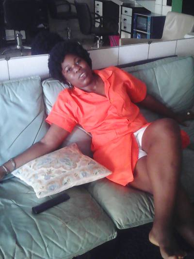 Martine 43 ans Yaounde Cameroun