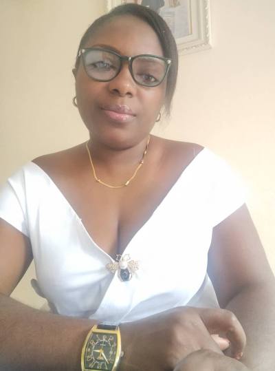 Sandrine 40 Jahre Yaounde Cameroun