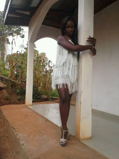 Christelle 33 ans Yaoundé Cameroun